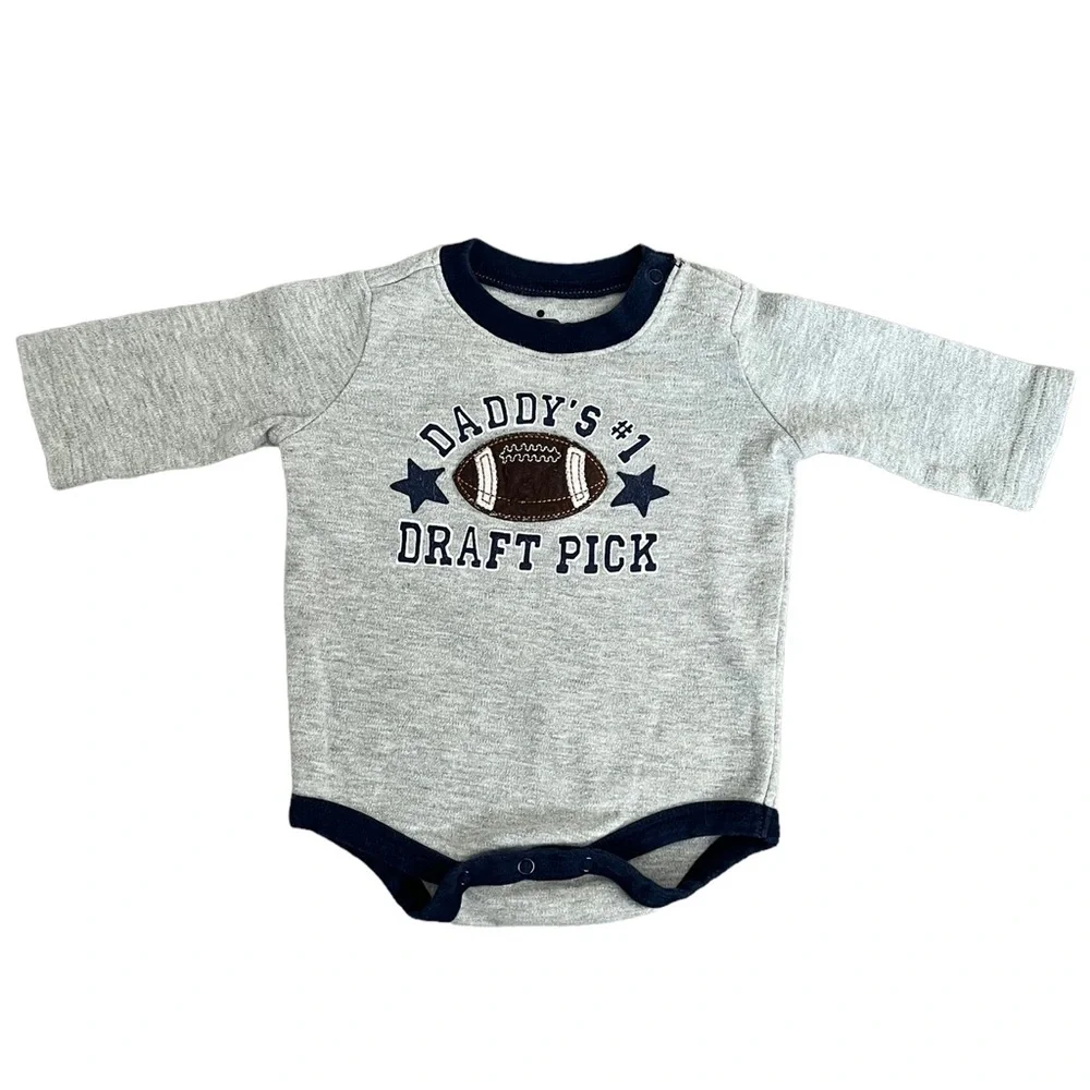 Lot of (4) Newborn Baby Boy One Pieces - Carters Circo‎ & Faded Glory - Sports!